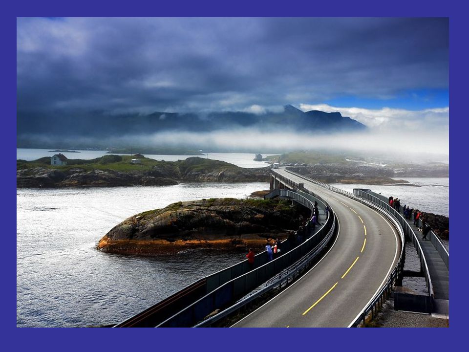 Атлантическая дорога. Атлантическая дорога Норвегия. Атлантическая дорога Норвегия в шторм. Атлантик роуд в Норвегии. Самая красивая дорога в Норвегии.