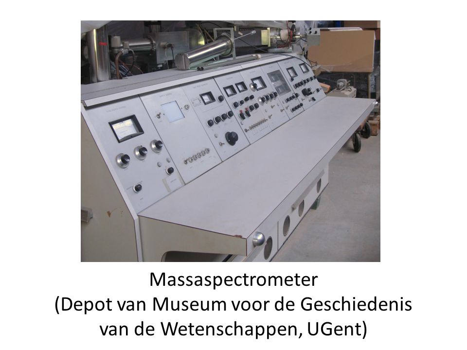 Massaspectrometer (Depot van Museum voor de Geschiedenis van de Wetenschappen, UGent)